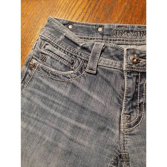 Size 27 Miss Me Denim Capri Blue Jean with Embellished Pockets Angel Wings - Picture 5 of 10